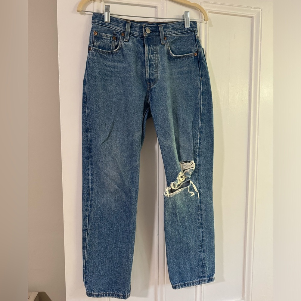 Levi’s 501 jeans size W24